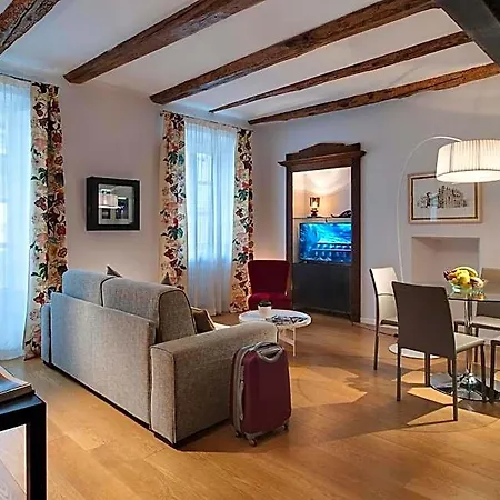 Piazza Vittorio Aparthotel 4*