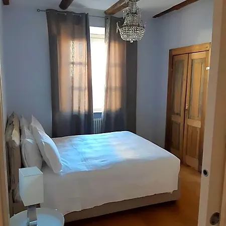 维托里奥广场套房 4*