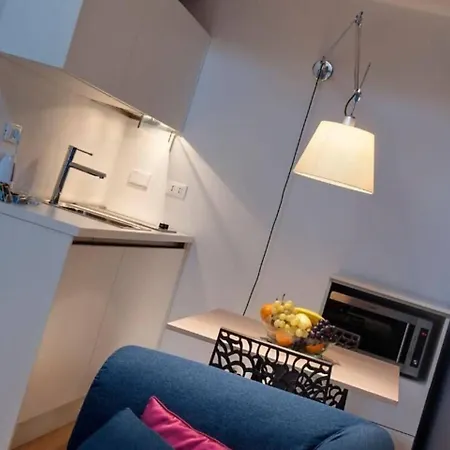 ピアッザ ヴィットリオ スイート 4*