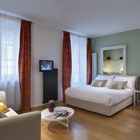 ピアッザ ヴィットリオ スイート トリノ