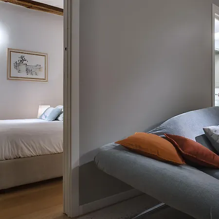 ピアッザ ヴィットリオ スイート トリノ